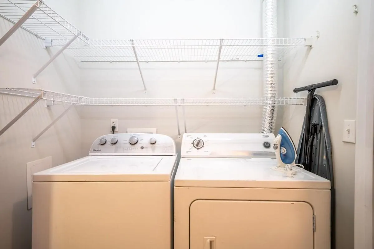 נאשוויל Cozysuites Two Stunning Music Row Condos W Parking 0*,  ארצות הברית